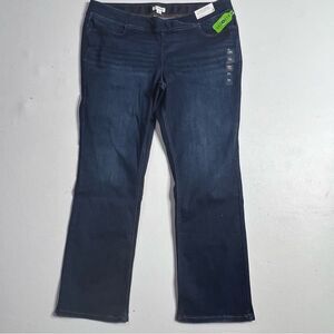NWT M Jeans From Maurice’s Cool Comfort Pull on Barely Boot Size 22W